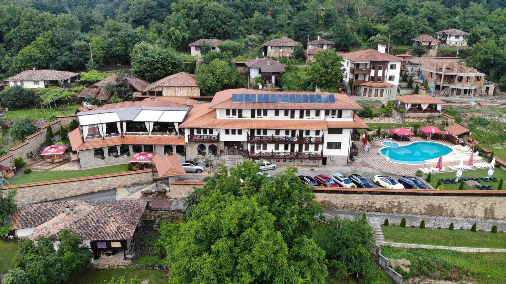 Complex Panorama Hotel Elena Exterior photo